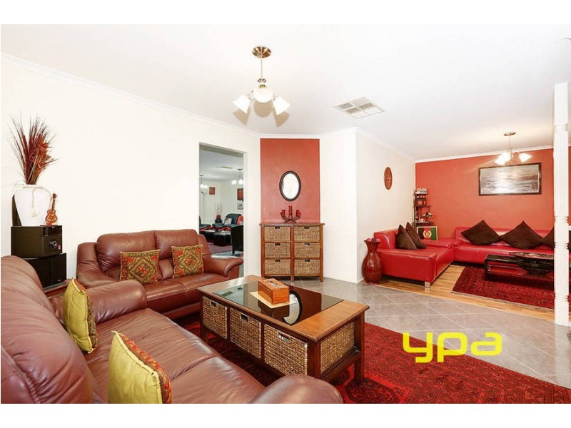 39 Dundee Way, Sydenham VIC 3037