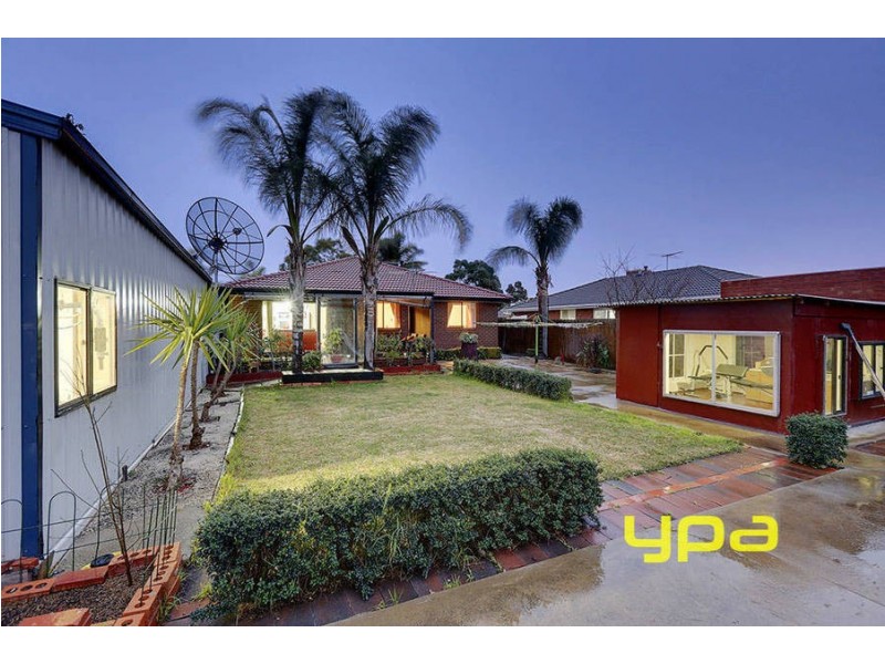 39 Dundee Way, Sydenham VIC 3037