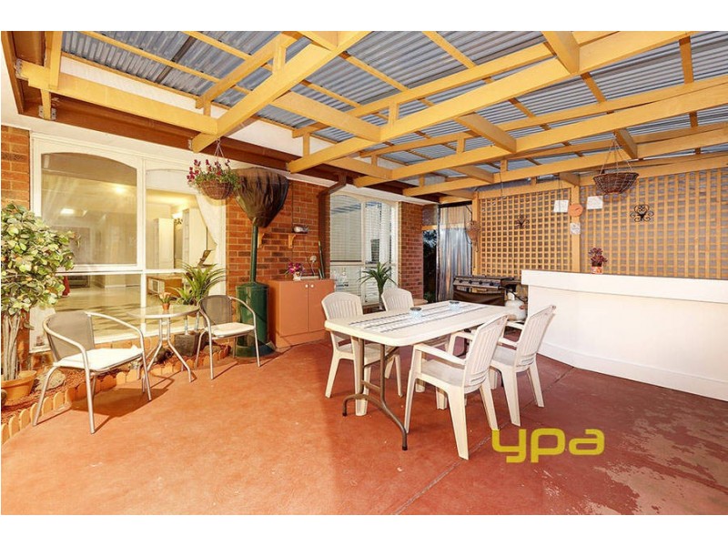 31 Rutherglen Way, Taylors Lakes VIC 3038