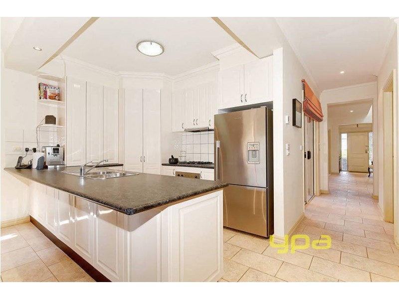 7 Avandel Place, Sydenham VIC 3037