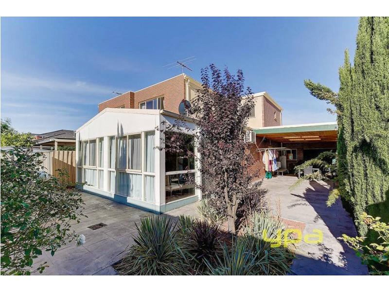 7 Avandel Place, Sydenham VIC 3037