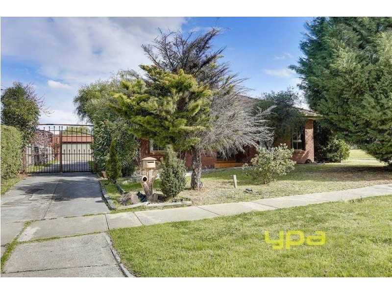 1 Wanaka Drive, Taylors Lakes VIC 3038