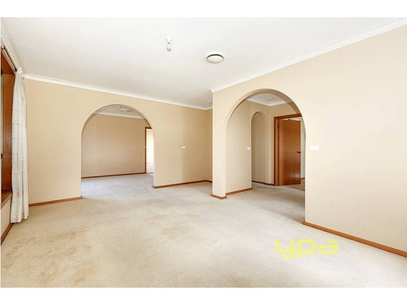 1 Wanaka Drive, Taylors Lakes VIC 3038