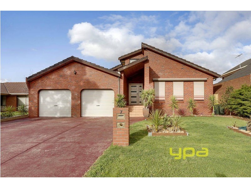 7 Bernborough Court, Keilor Downs VIC 3038