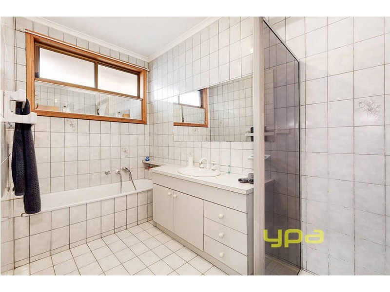 7 Bernborough Court, Keilor Downs VIC 3038