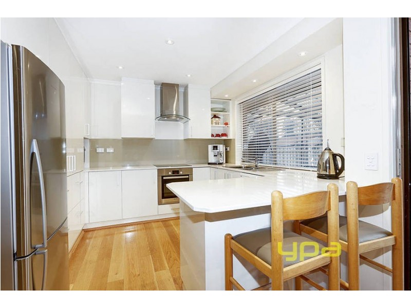 12 Bryson Court, Sydenham VIC 3037