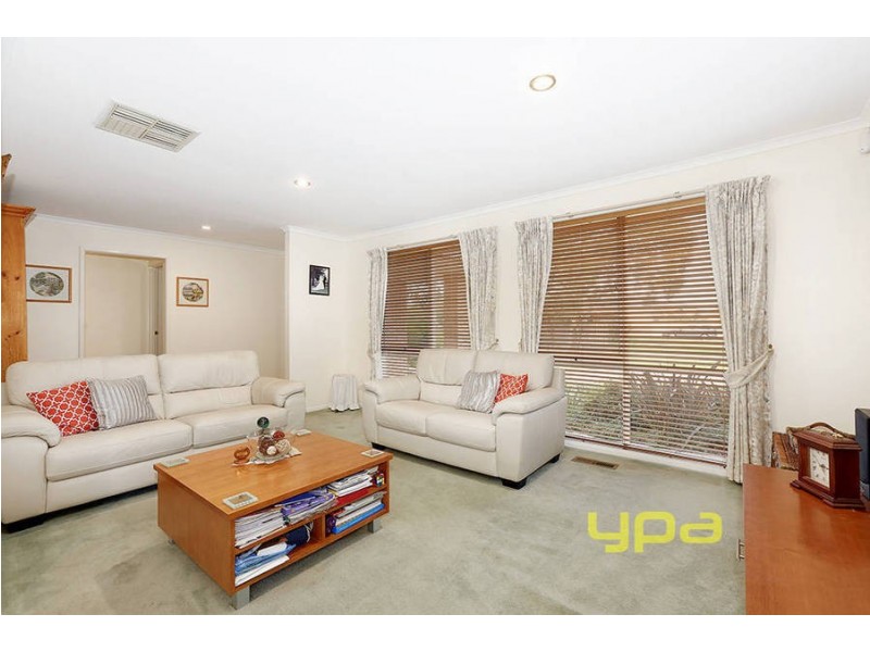 12 Bryson Court, Sydenham VIC 3037