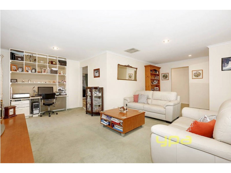 12 Bryson Court, Sydenham VIC 3037