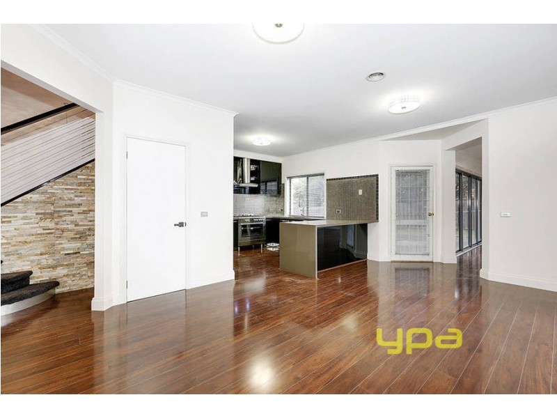 51 McCubbin Drive, Taylors Lakes VIC 3038