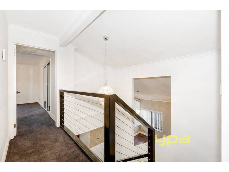 51 McCubbin Drive, Taylors Lakes VIC 3038