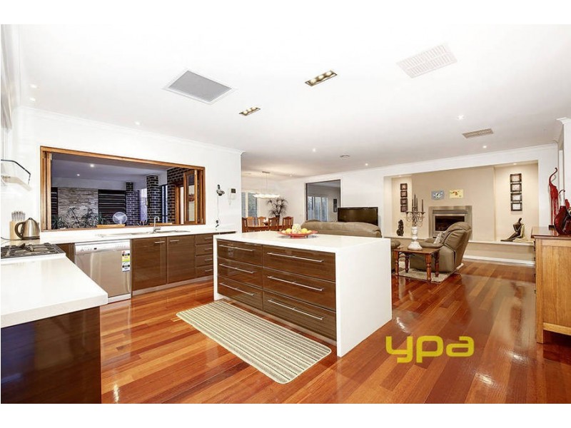 11 Warrens Brook Road, Hillside VIC 3037