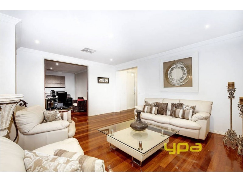 11 Warrens Brook Road, Hillside VIC 3037