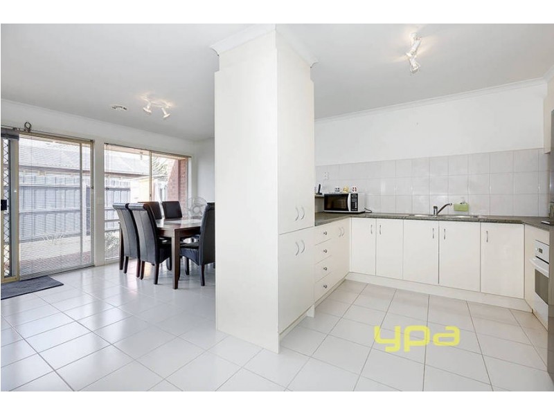 6/23 Santolin Drive, Hillside VIC 3037