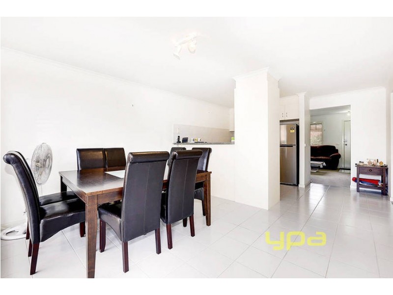 6/23 Santolin Drive, Hillside VIC 3037