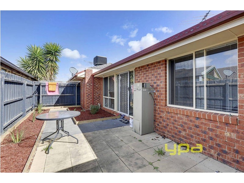 6/23 Santolin Drive, Hillside VIC 3037