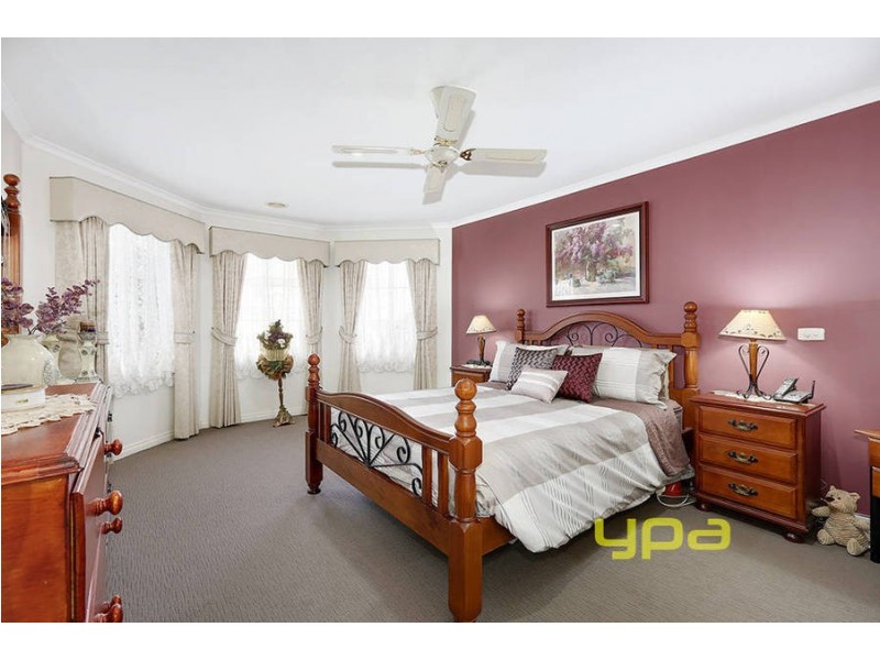 50 Taylors Hill Blvd, Taylors Hill VIC 3037