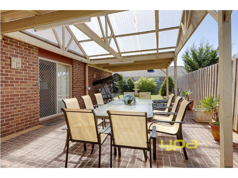 50 Taylors Hill Blvd, Taylors Hill VIC 3037