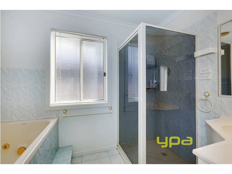 1 Hepburn Place, Sydenham VIC 3037