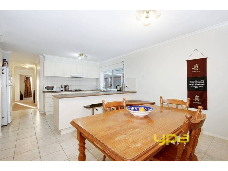 7 Rebecca Court, Hillside VIC 3037