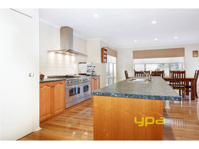 52 Jamieson Terrace, Taylors Hill VIC 3037