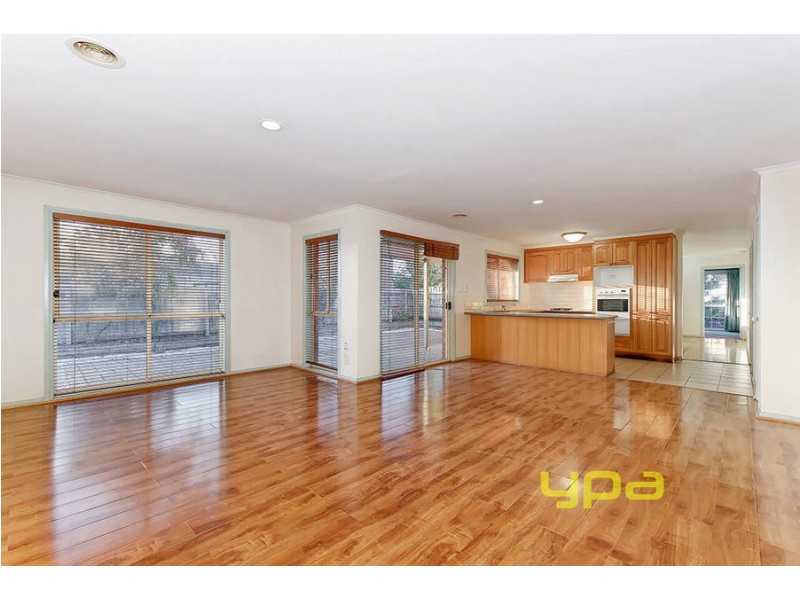 22 Kelland Avenue, Hillside VIC 3037