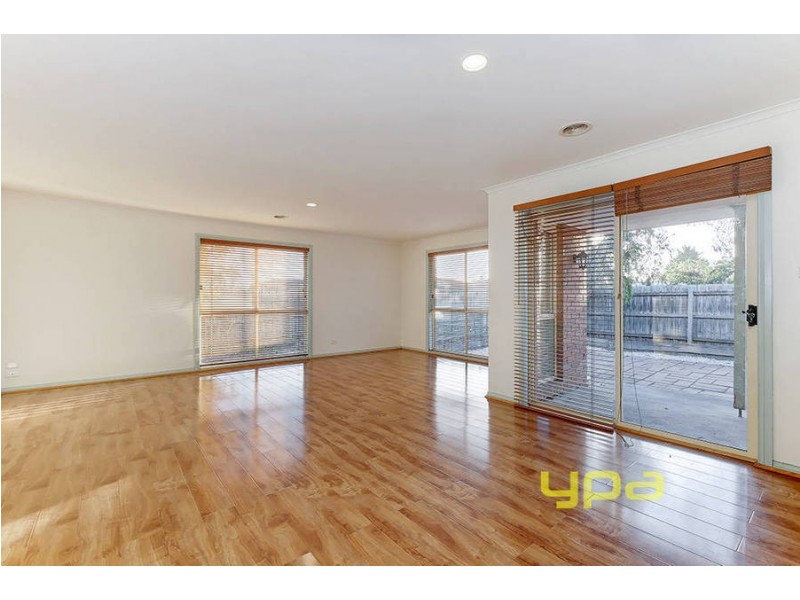 22 Kelland Avenue, Hillside VIC 3037