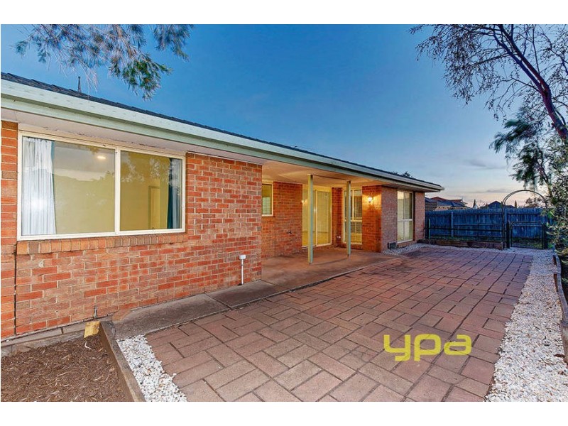 22 Kelland Avenue, Hillside VIC 3037