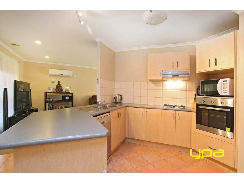 46 Kenswick Drive, Hillside VIC 3037