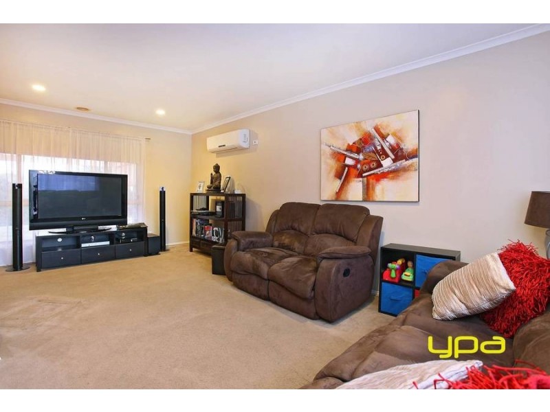 46 Kenswick Drive, Hillside VIC 3037