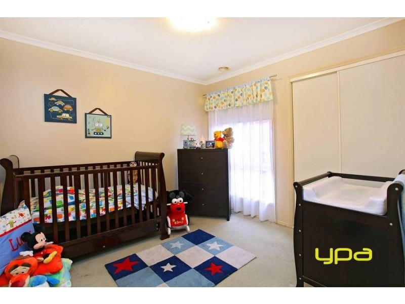 46 Kenswick Drive, Hillside VIC 3037