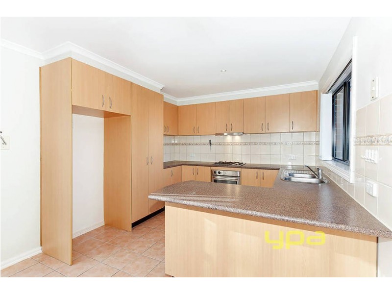 18 Adelaide Street, St Albans VIC 3021