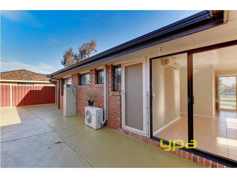 18 Adelaide Street, St Albans VIC 3021