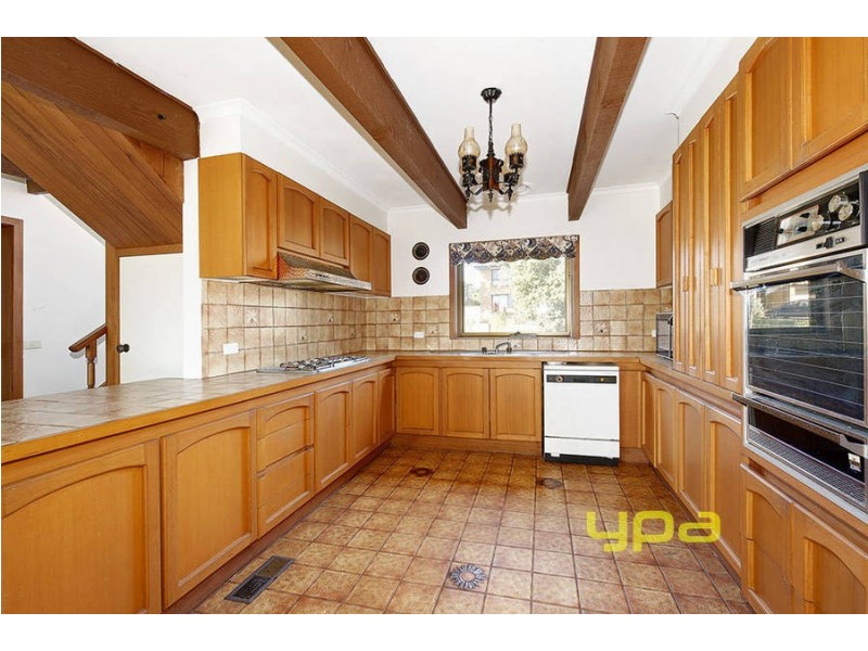 15 Augustines Way, Keilor VIC 3036