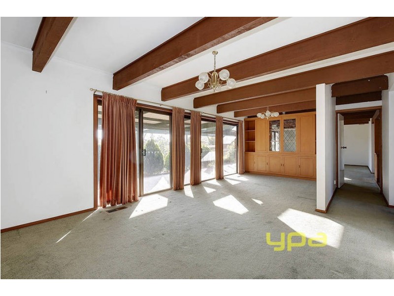 15 Augustines Way, Keilor VIC 3036