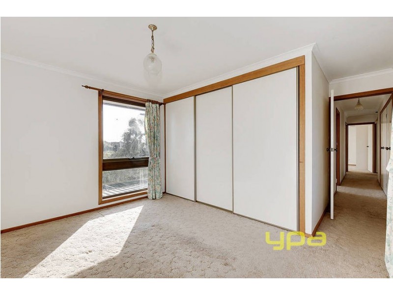 15 Augustines Way, Keilor VIC 3036