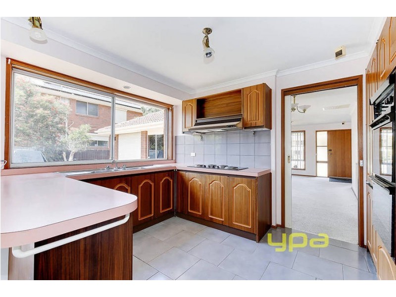 28 Prince Albert Crescent, Taylors Lakes VIC 3038