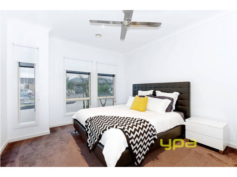 4 Grenadier Grove, Hillside VIC 3037