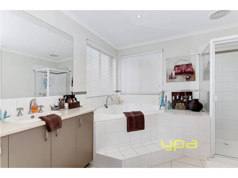 66 Jade Way, Hillside VIC 3037