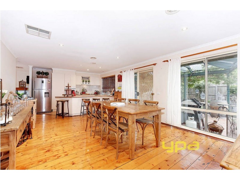 54 Boberrit Wynd, Sydenham VIC 3037