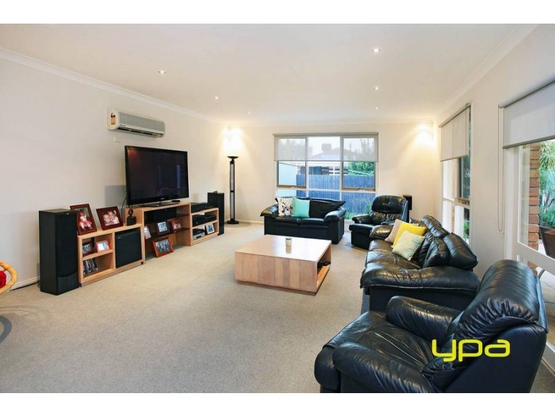 2 Verden Place, Keilor Downs VIC 3038