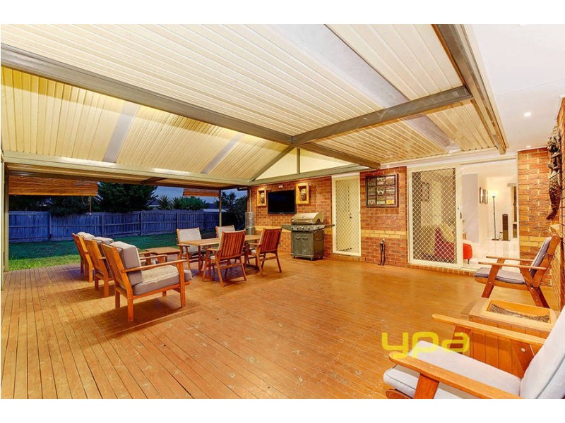 7 Champagne Way, Hillside VIC 3037