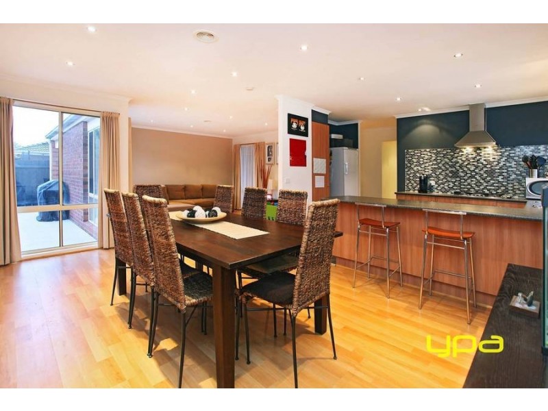 31 Brindalee Way, Hillside VIC 3037