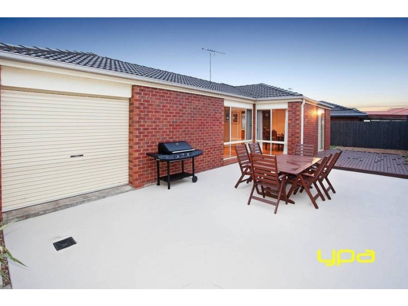 31 Brindalee Way, Hillside VIC 3037