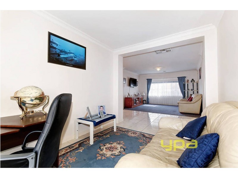 9 Highrise Court, Hillside VIC 3037