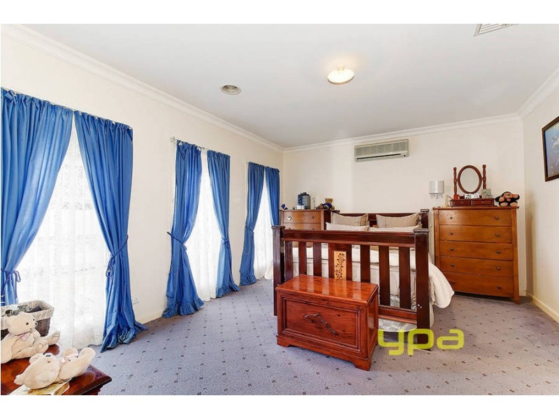 9 Highrise Court, Hillside VIC 3037