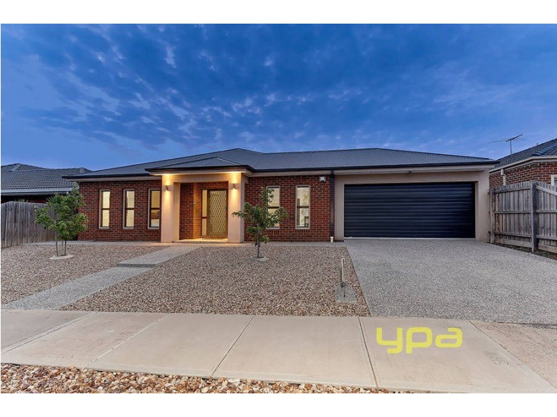 16 Bond Street, Taylors Hill VIC 3037
