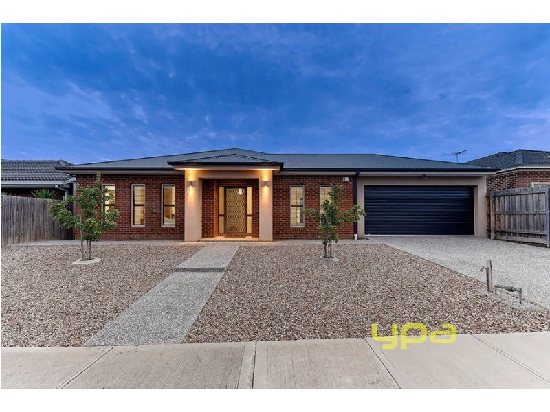 16 Bond Street, Taylors Hill VIC 3037