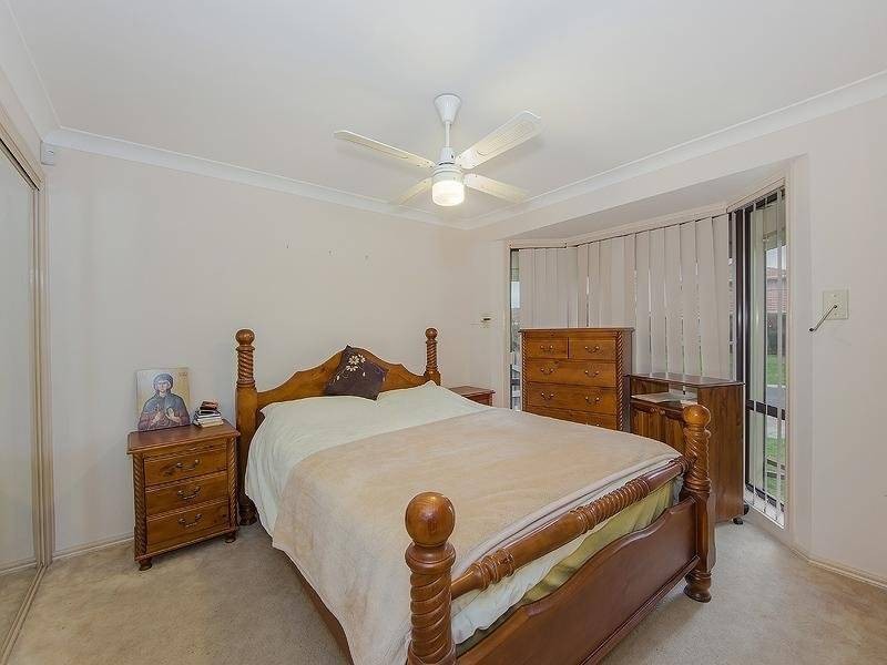 13 Themeda Court, Delahey VIC 3037