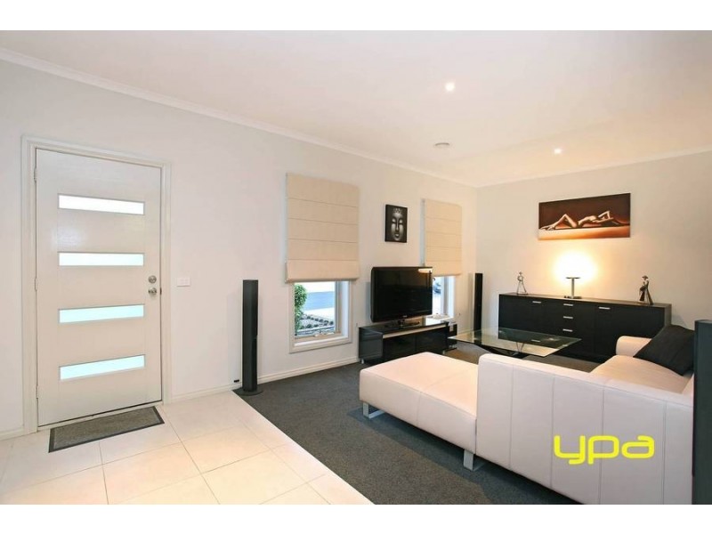 1/19 Jade Way, Hillside VIC 3037