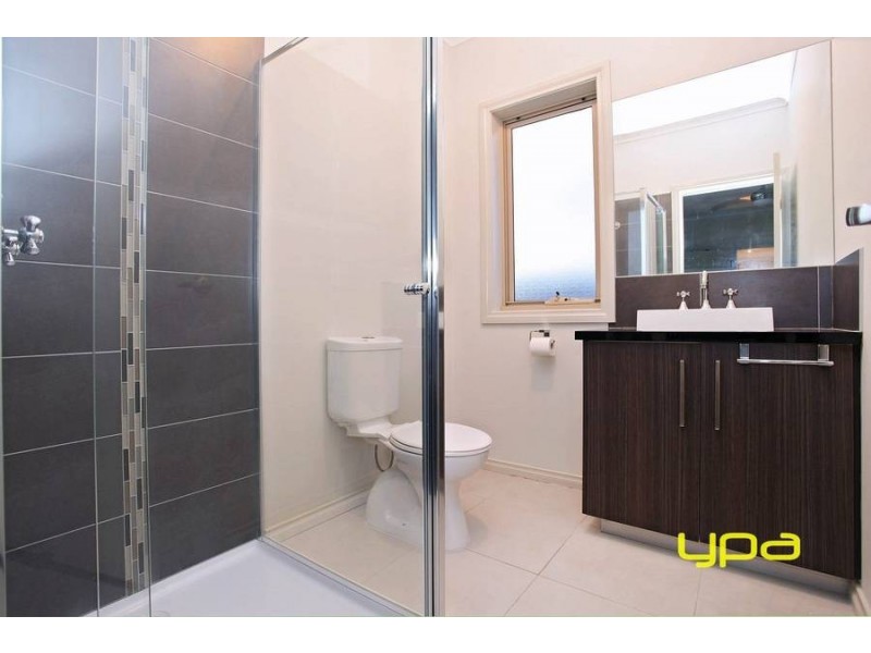 1/19 Jade Way, Hillside VIC 3037